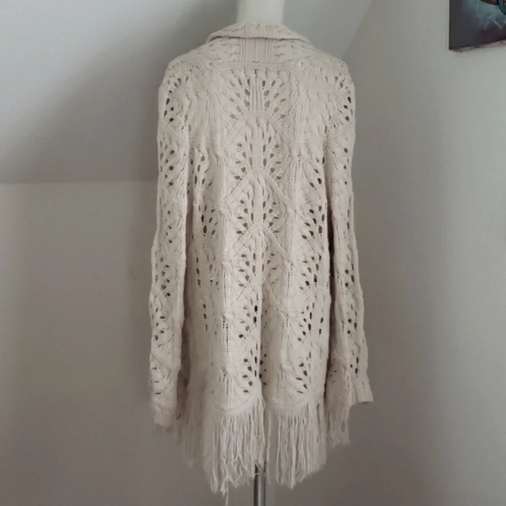 THE PARAGON Open Front Cardigan, Fringed Loose Knit Cream Color, Size L